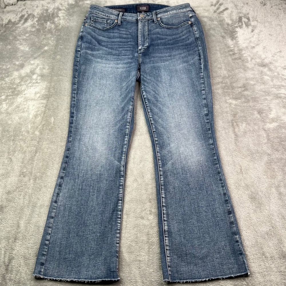 NYDJ Slim Bootcut Jeans Womens 8 Blue Medium Wash Stretch Lift Tuck Cool Embrace